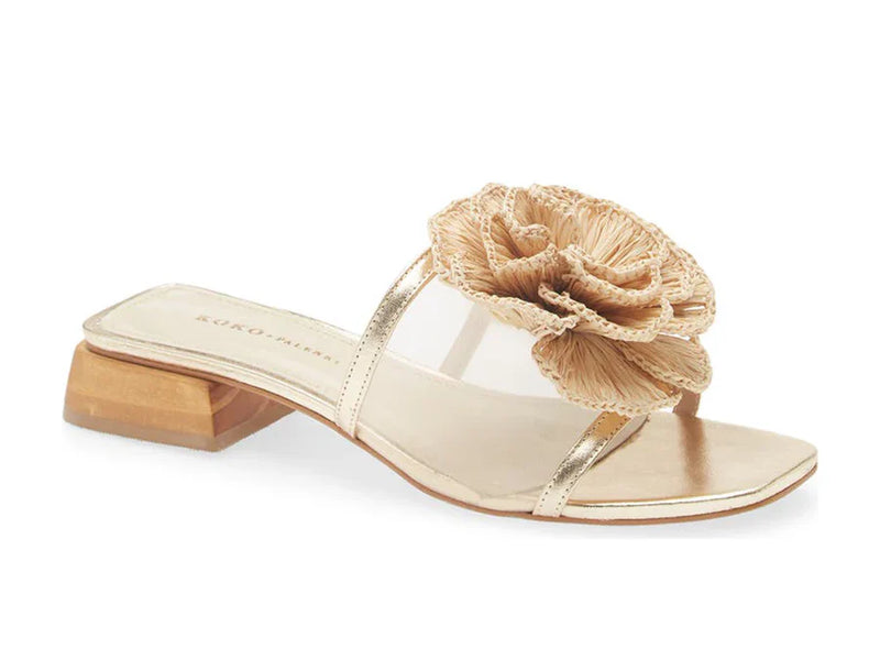 Gold leather sandal with raffia flower detail