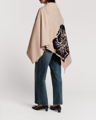 Ginny Wrap Carefree Chrysanthemum Camel/Navy