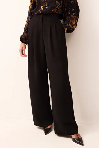 Macbee Pant - Black
