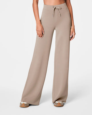 Air Essentials Wide Leg Pant - Ashwood